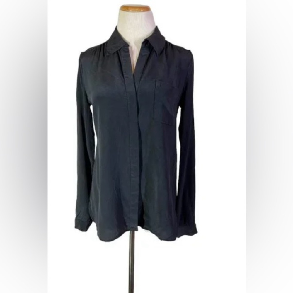 Diane Von Furstenberg Black Long-Sleeve Button-Front Blouse
